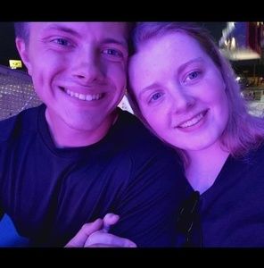 Meet your Posher, Adrianna